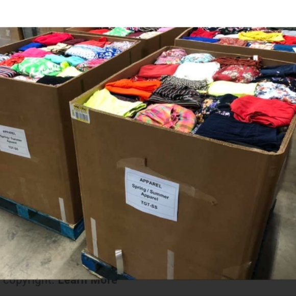 Bundle of 6+ women's clothes. - Picture 5 of 5